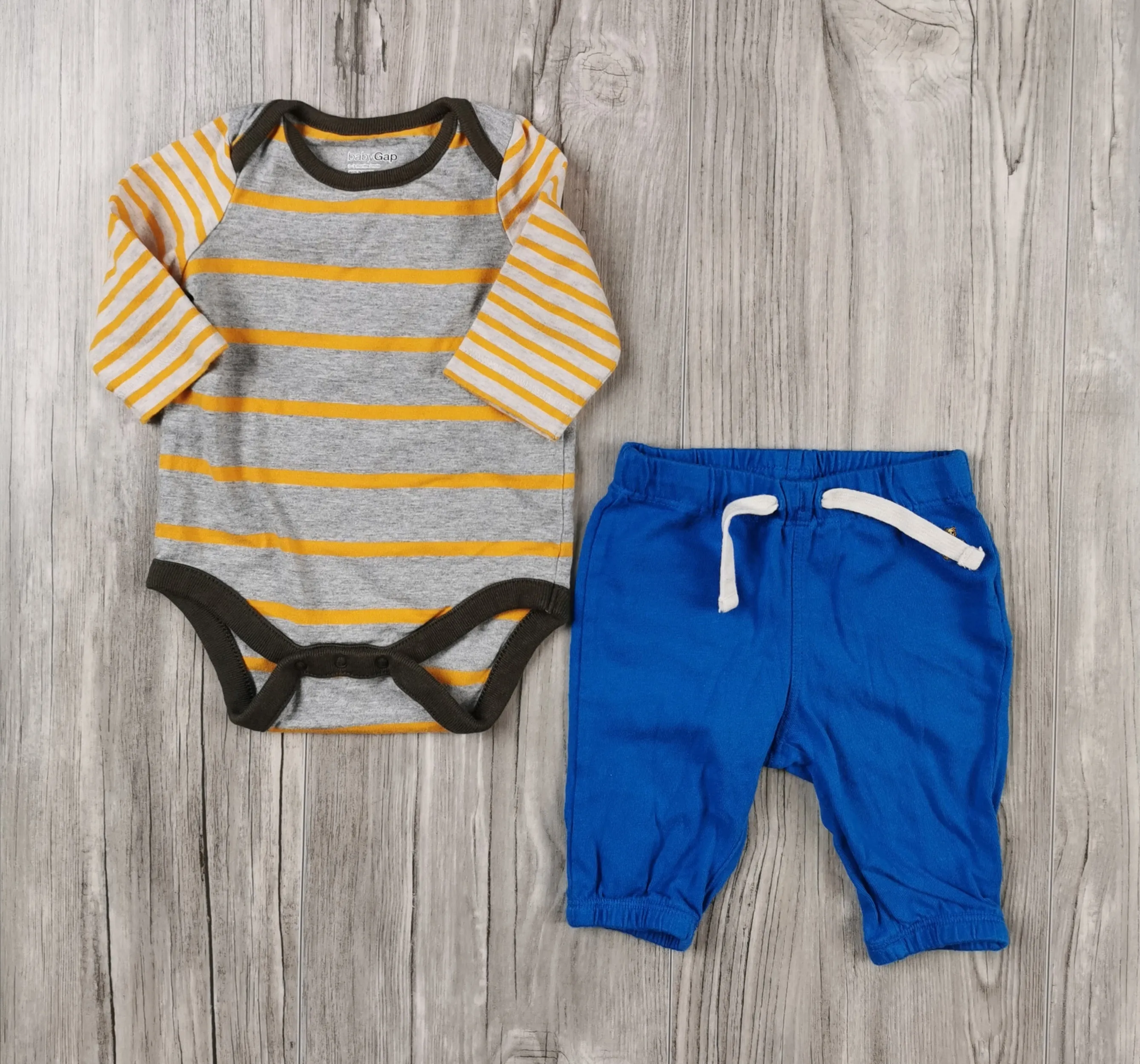 BABY BOY SIZE 0/3 MONTHS - Baby GAP, 2 Piece Mix N Match Outfit EUC B14
