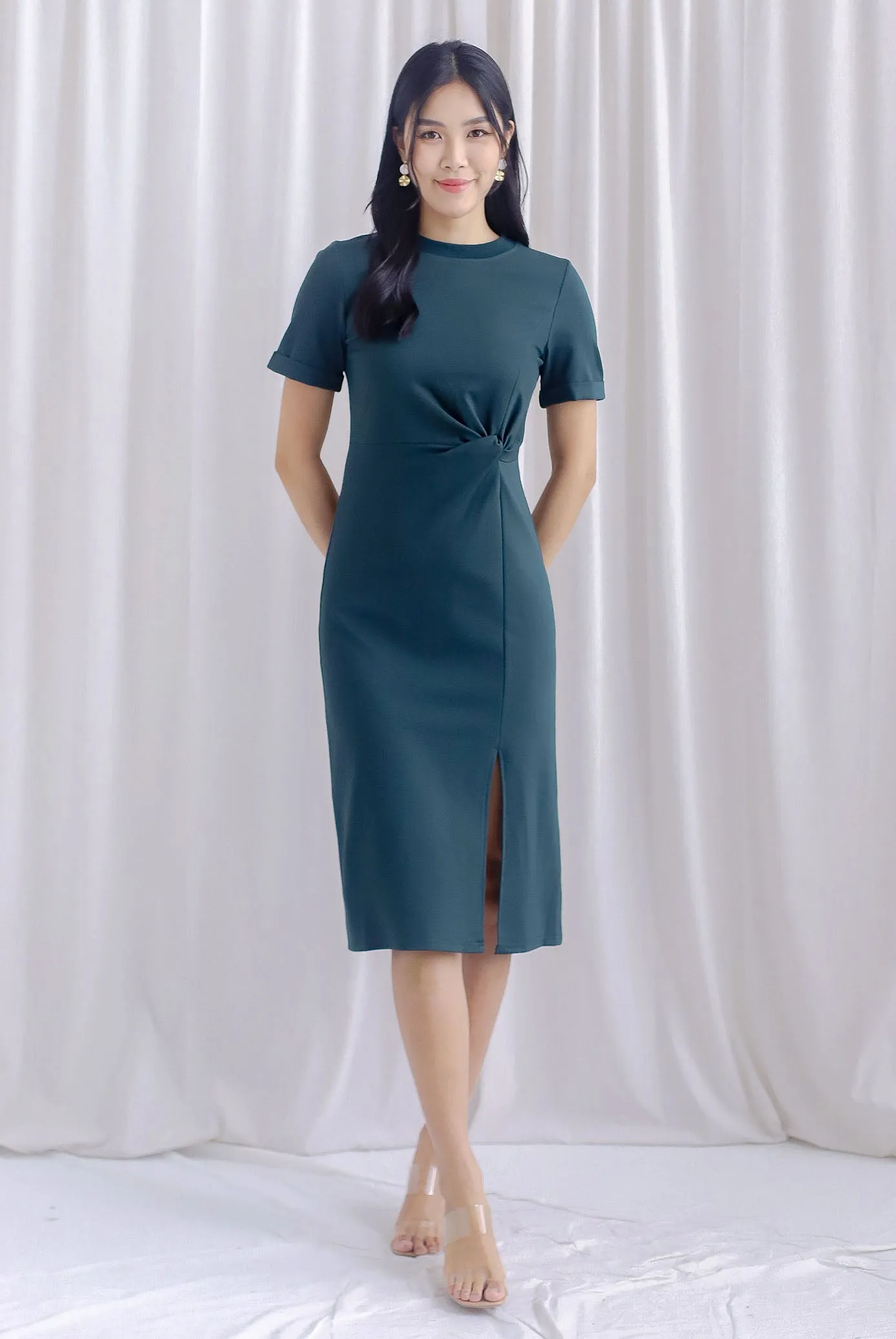 Ferlyn Twist Waist Sleeved Dress In Forest Green