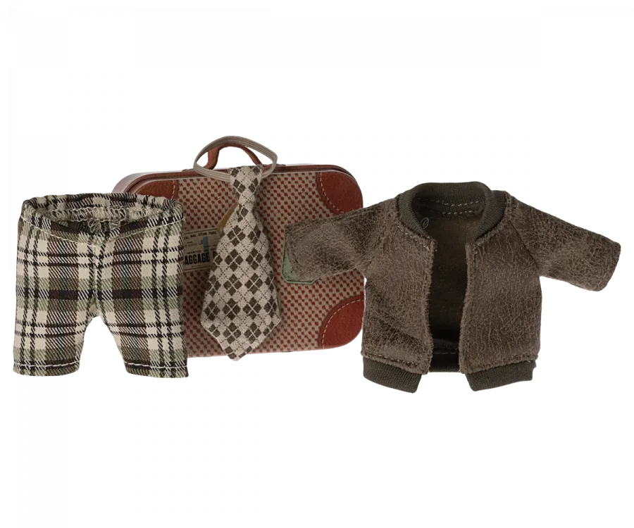 Maileg Jacket, pants and tie in suitcase, Grandpa mouse