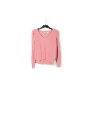 Pink oversized fine-knit sweater