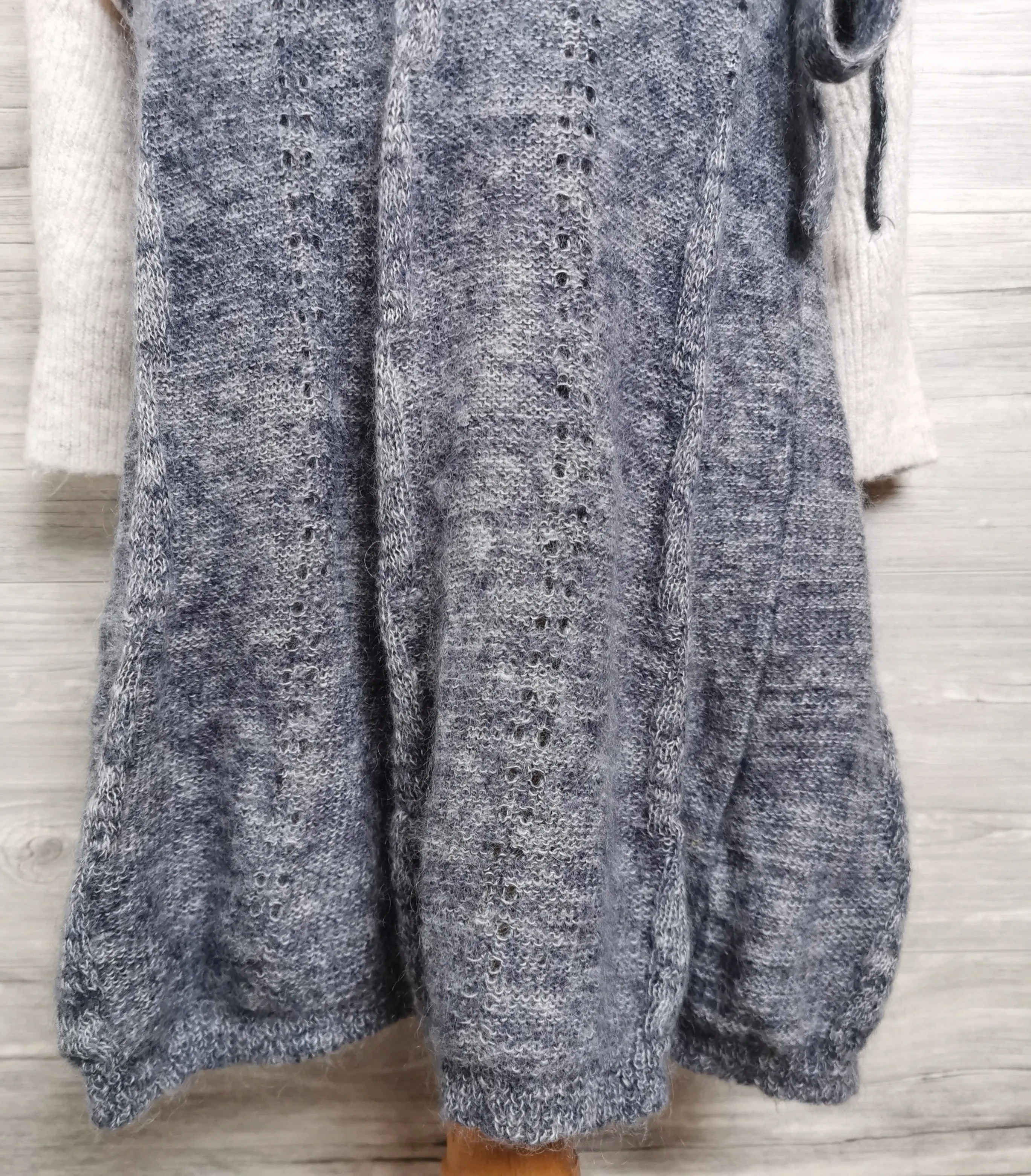 WOMENS SIZE XS / SMALL - TALULA ARITIZA, Super Soft, Wool Blend Knit Dress, Apron Style EUC B53